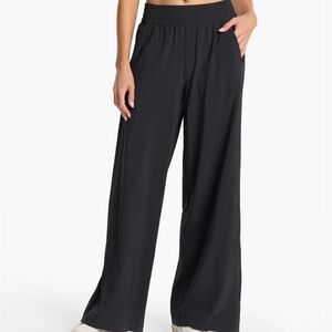 Vuori Villa Wideleg pants